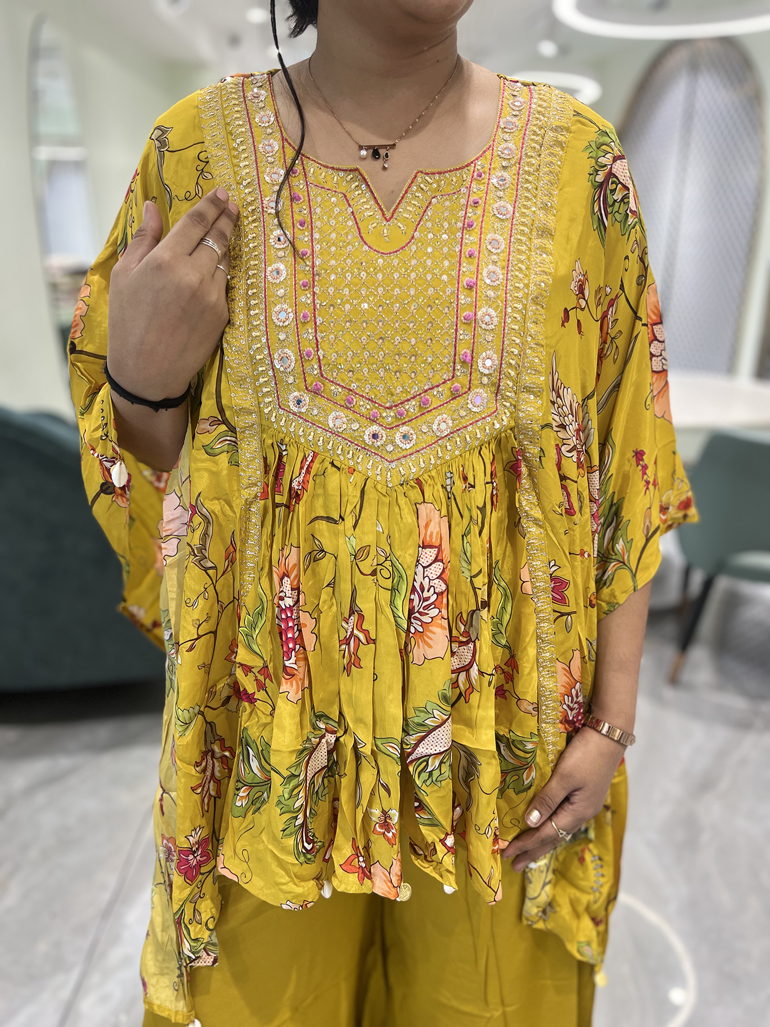 Yellow Embroidery Chinone Cordset - IDGORI 731 1