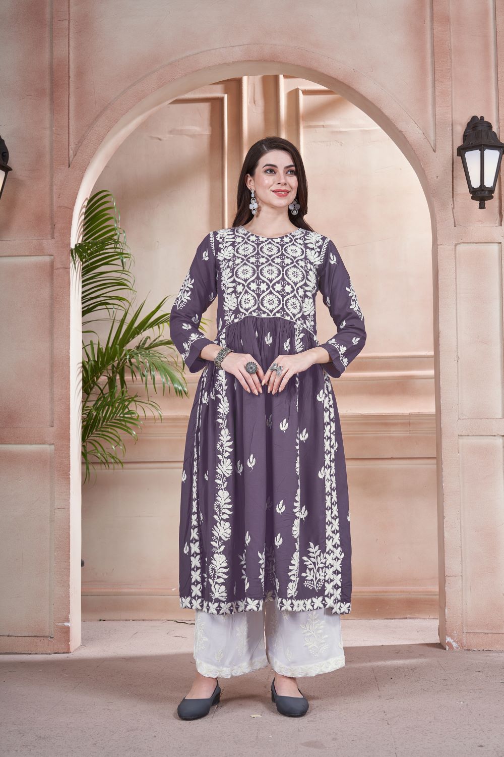 Sophisticated Silhouettes: Lucknowi Kurti Pant Ensembles Flourishing in Heavy Rayon Elegance