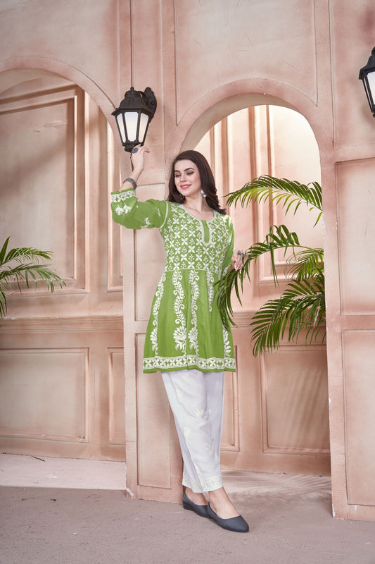 Royal Radiance: Exquisite Lucknowi Kurti Pant Duos Crafted in Opulent Heavy Rayon