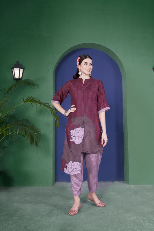 Chic Simplicity: Embrace Grace with Decent Cut Printed Kurti Pant Combination